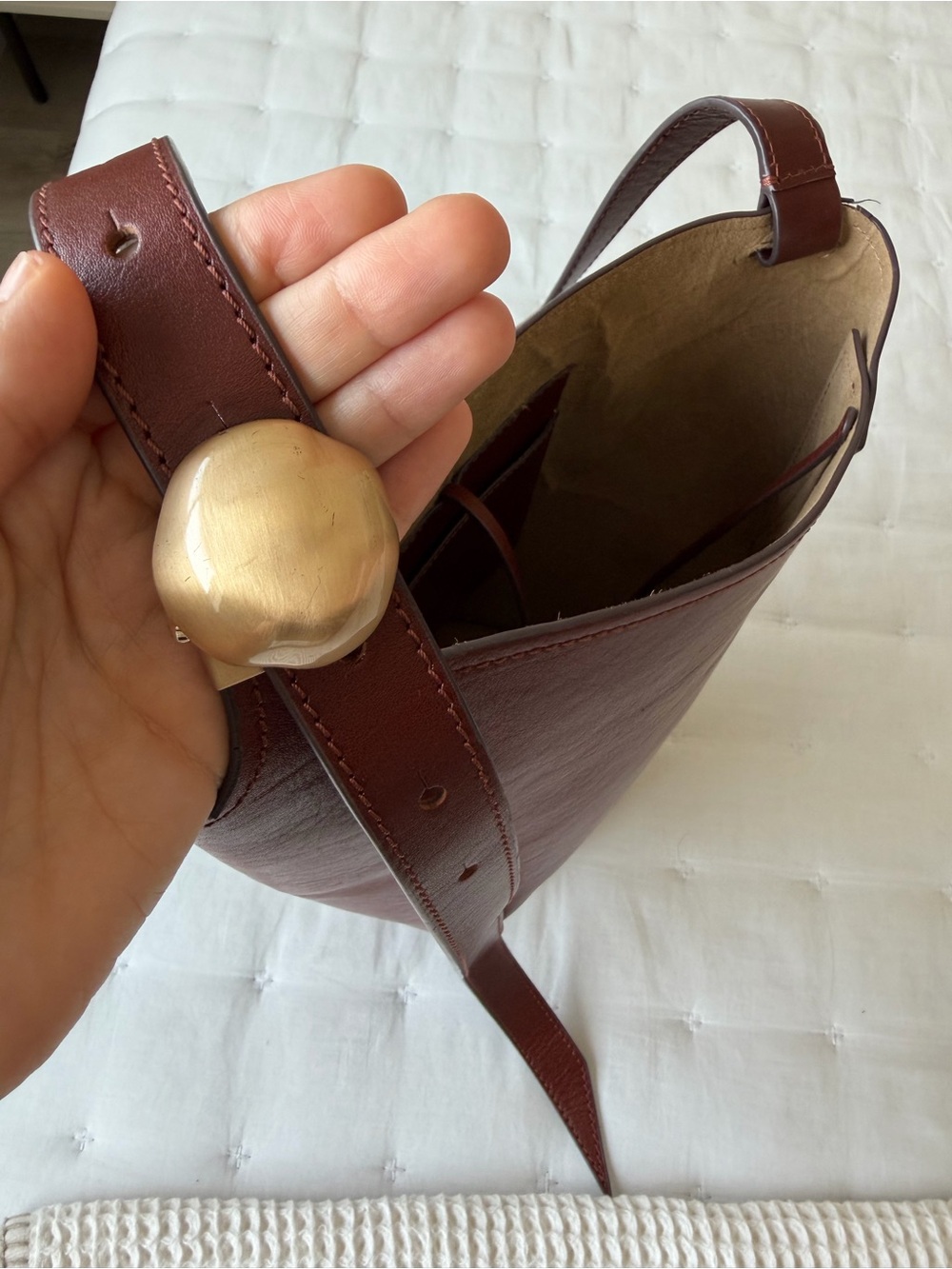 Cult Gaia Aldari Leather Shoulder Bag Cognac Brown - Picture 12 of 15